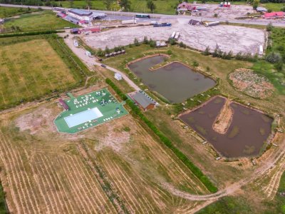 Afacere complexa: motel, camping, piscina, lacuri pentru pescuit, terase-parcare