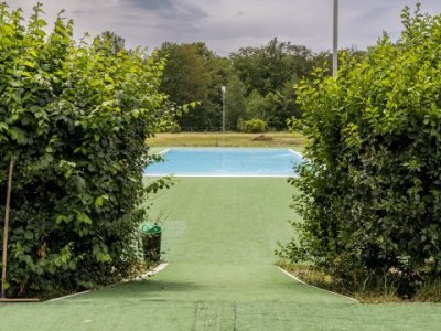 Afacere functionala - MOTEL si CAMPING cu terasa, piscina si lacuri pescuit