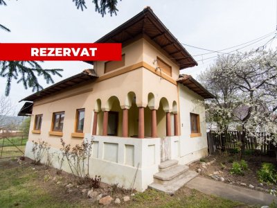 Casa+teren 1048 mp in loc. Titesti, jud. Arges