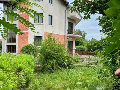 Inchiriere Casa mare pretabil Pensiune, CLINICA-Azil -gradinita, Bascov-Arges 