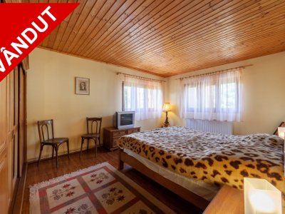 Casa rustica P+1 in zona de deal – Bogati, AG