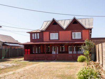 Casa pentru oameni gospodari -  Bradu - 15 minute de Pitesti 