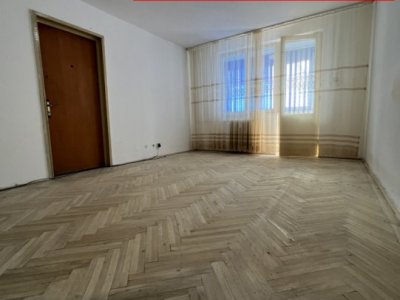 Apartament 2 camere decomandat Trivale-str.Frasinului 