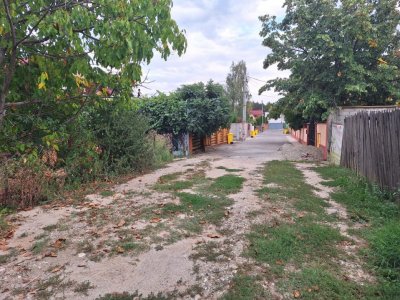 Teren intravilan 1400 mp – Aleea Rozelor Trivale – Câmpului