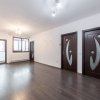 Apartament cu 4 camere, garaj și panouri fotovoltaice – Bradu- 5 min de Pitesti! thumb 3