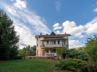 Vila in loc. Bascov-jud. Arges. Comision 0%