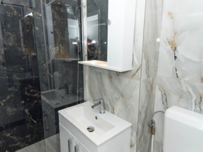 Garsoniera decomandata - renovata - etaj 1 - Gavana 