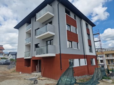 Apartament 3 camere, str Primăverii!