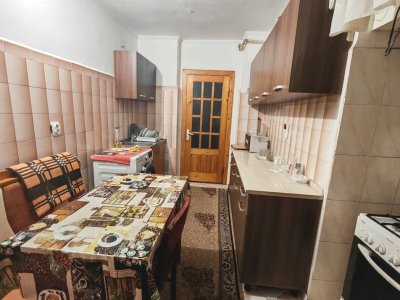 Apartament Mioveni 3 camere 