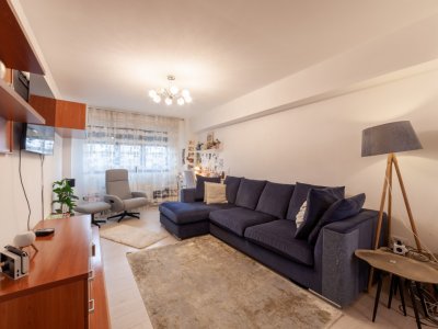 Apartament ultracentral - mobilat si utilat - Zona Centrală