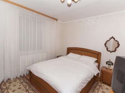 Apartament 3 camere - langa Ramada etaj 1