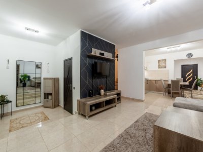 Casa tip duplex - Cartier Trivale - mobilată și utilată parțial 