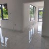  DE INCHIRIAT - renovat - parter si etajul 1 - stradal  thumb 2