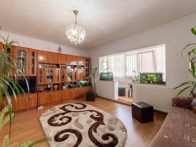 Apartament 3 camere, etaj 3/4, Gavana