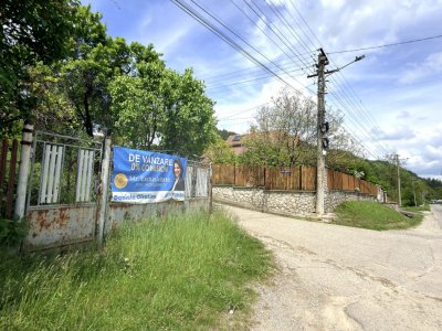 Casa cu teren generos - 4696 mp Apa Sarata - Campulung !!