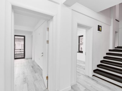 Spațiu generos de închiriat-ideal clinica/birouri/centru educ. Pitești-Dumbravei