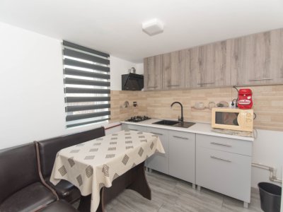 Casa cu 3 camere renovata 