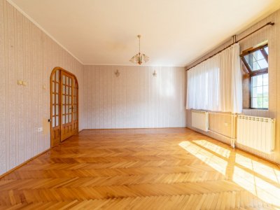 Casa in Valea Ursului + 1500 mp teren -jud. Arges