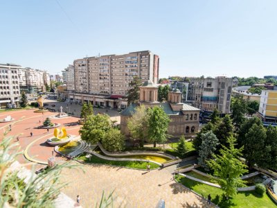 Apartament 4 camere +boxa, ultracentral Pitesti