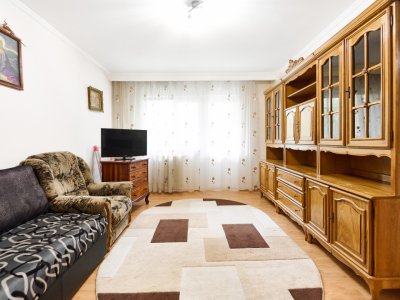 Apartament decomandat  4 camere -  etaj intermediar - Cartier Nord 