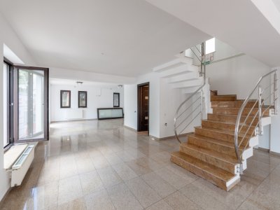 Clădire versatilă de închiriat în zona Teilor