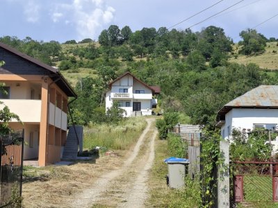 Casă-Pensiune Agroturistica spatioasa P+M Budeasa cu vedere la lac