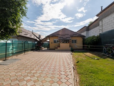 Casă cu teren de 634 mp și beci | Calea Câmpulung, Pitești