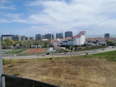 Mamaia Sat ,  2 camere decomandat cu vedere superba  directa  la  mare si lac.