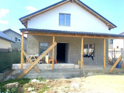 VALU LUI TRAIAN - Casă P+M (înaltă)cu 4 camere 