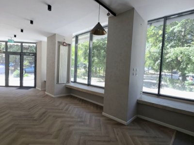 Zona Tomis 3- Bd . Tomis, spatiu comercial 65 mp