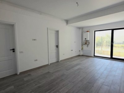 Mamaia Nord- Apartament 2 camere cu gradina proprie