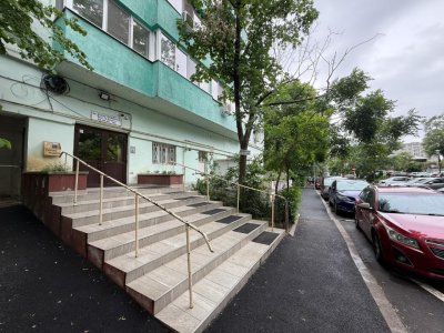 Apartament Nicolae Titulescu vedere panoramica spate  langa metrou si  magazine