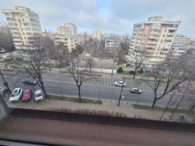 Apartament 2 camere decomandat – B-dul Tomis, vedere bulevard
