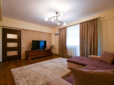 Piata Muncii–Bd. Decebal–Global City-3 camere 88mp + garaj subteran