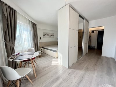 Garsonieră dublă de închiriat – Faleza Nord, str. Pescarilor, lângă Santa Maria 