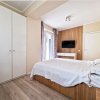 Apartament 2 camere în Statiunea Mamaia, zona WhiteTower, la 200m de plajă. thumb 6