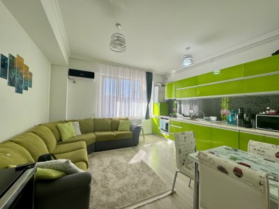 Apartament 3 camere, bloc nou, mobilat, balcon spatios, Faleza Nord