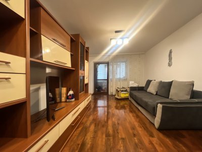Apartament cu 3 camere zona Icil , Constanta