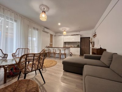 Apartament cu 2 camere + curte in Mamaia Nord