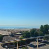 Apartament cu 2 camere in zona Summerland, vedere frontală la mare thumb 1