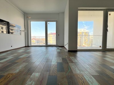 Apartament cu o camera, foarte luminos zona LIDL Mamaia, pozitionat pe SUD