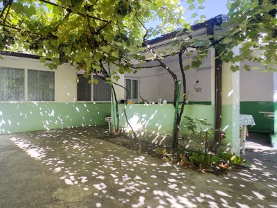 Casă cu 4 camere, in Eforie Nord, renovata, preț excepțional, teren proprietate