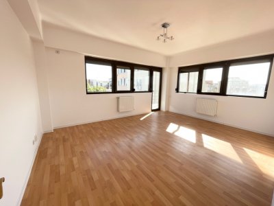 Apartament  cu 3 camere de vânzare zona Primo, finisat la cheie