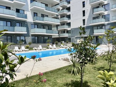 Apartament de 2 camere vedere curtea interioara, spre PISCINA