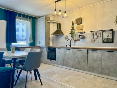Apartament 2 camere, Tomis Plus, open space, cu boxa si loc de parcare incluse 