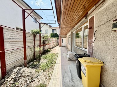 Casa  de vanzare in zona Station , strada Toamnei 