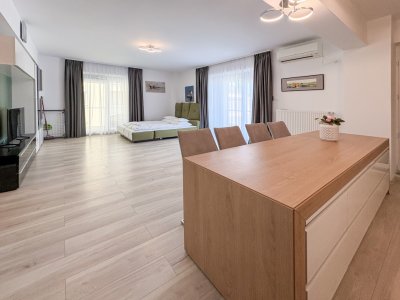 Apartament 2 camere spatios, prima linie la mare , Mamaia Nord 