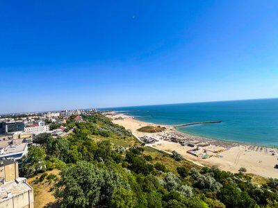 Centru Apartament cu 2 camere de Inchiriat cu Vedere la Mare