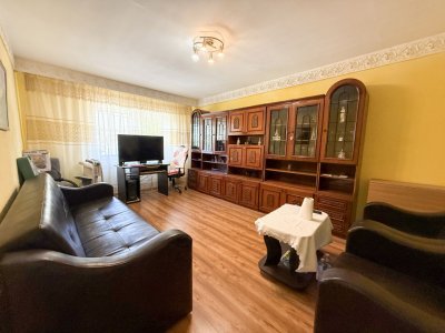  Apartament 2 camere decomandat, parter, Navodari 