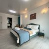 Mamaia-Sat, Vila Tip pensiune modernă, mobilata si utilata complet, 15 camere  thumb 37